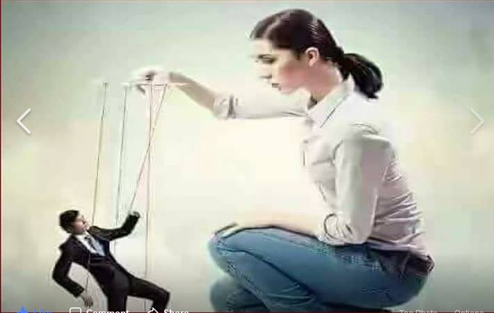 किसकी डोर किसके हाथ